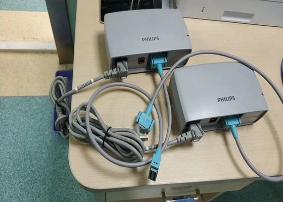 PHLIP M8023A Bagian Peralatan Medis Adaptor Daya 100V 240V 50HZ 60HZ
