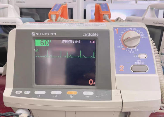 NIHON KOHDEN Defibrillator Layanan Dan Perbaikan TEC-7621C Dengan Baterai Handle